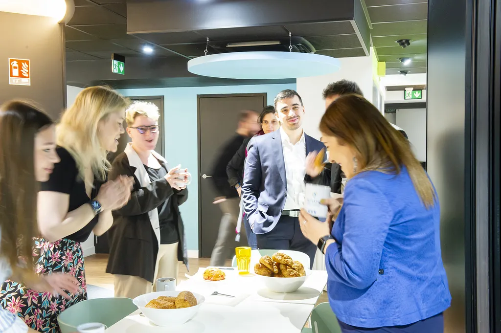 reportage photographique en entreprise à Lyon pause conviviale 