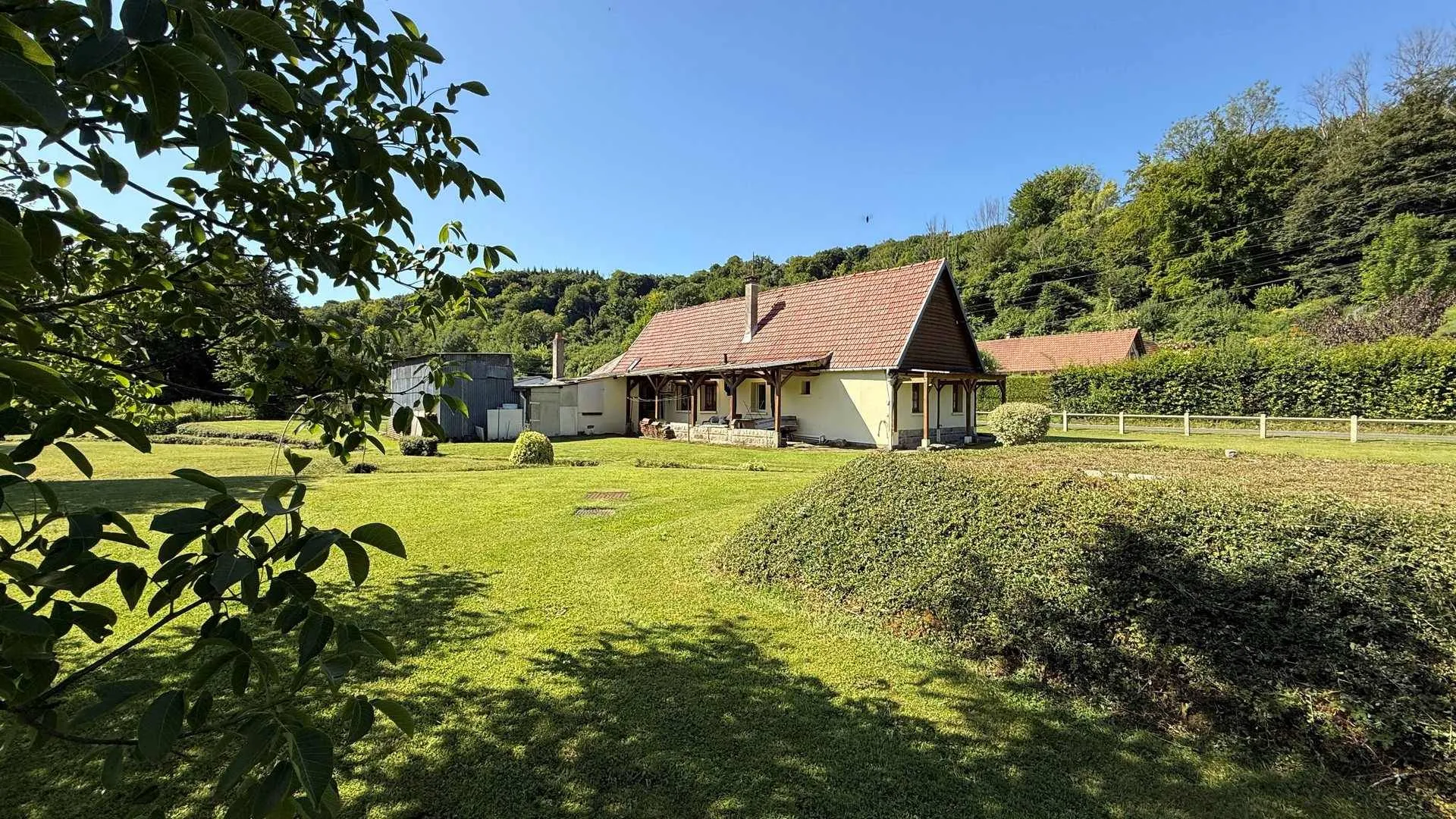 Longère normande à vendre secteur Dieppe/Neufchâtel – potentiel d’aménagement et cadre bucolique