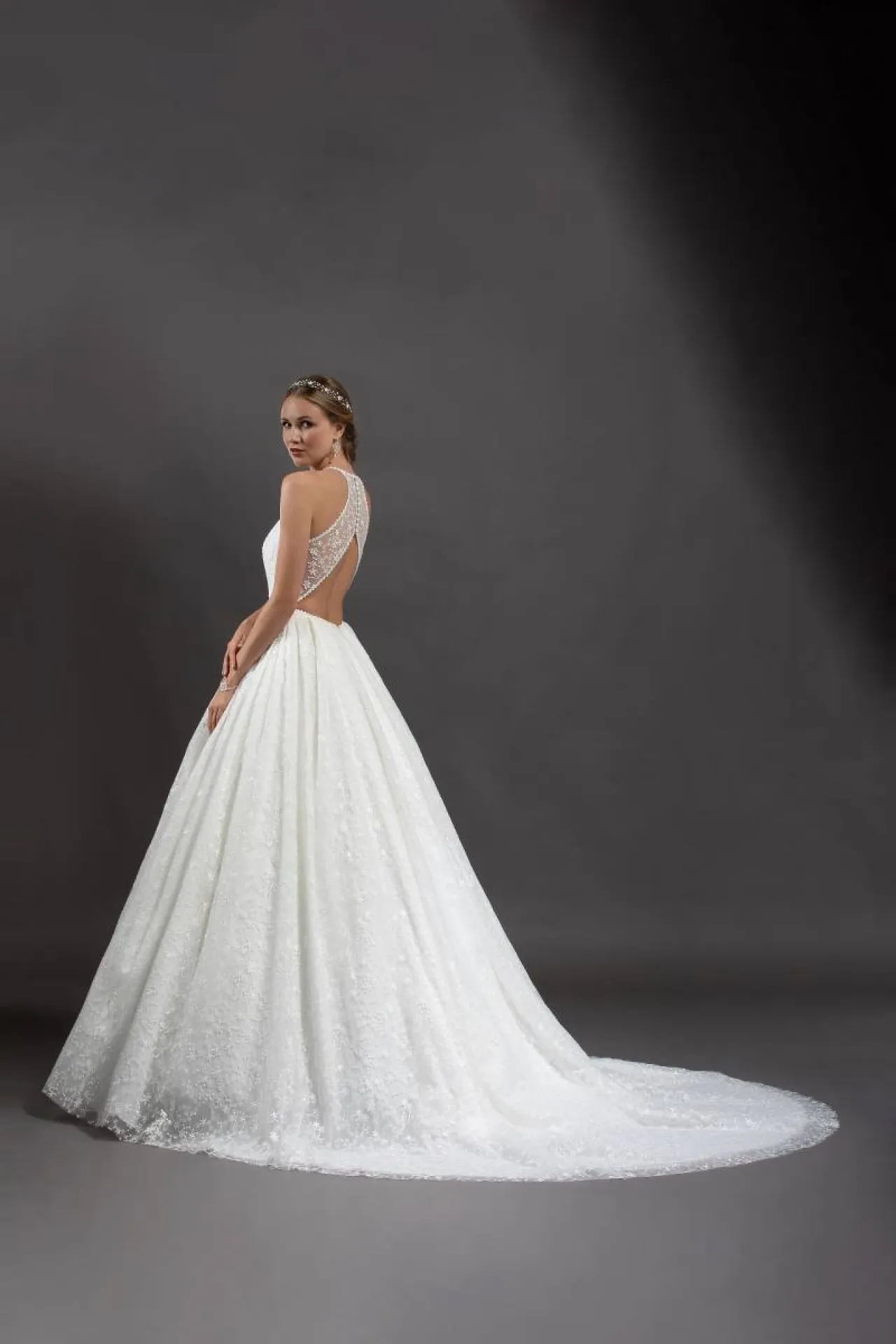 boutique de mariées pas chère champêtre Marseille près de Bandol