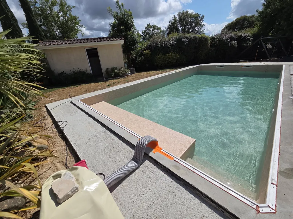 Trouver un constructeur de piscines sérieux et réactif à Libourne et autour