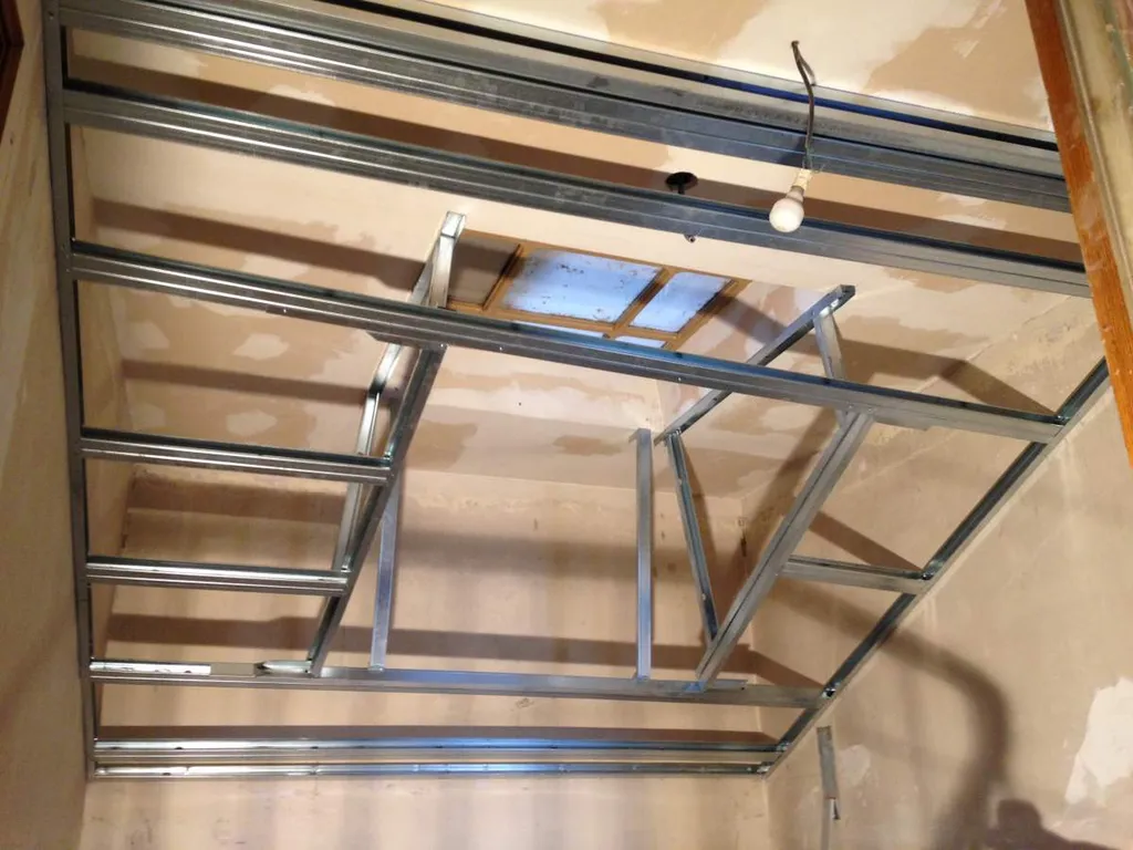 Rénovation d'un appartement à Salon de Provence -ossature du puit de lumière