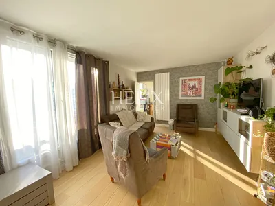 LE Pecq Rive Gauche - Appartement Spacieux et lumineux au 3 ème étage avec ascenseur 