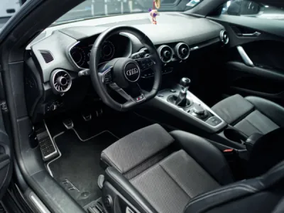Préservation de la brillance d'origine et protection maximale sur cette Audi TT grâce au film de protection PPF XPEL.