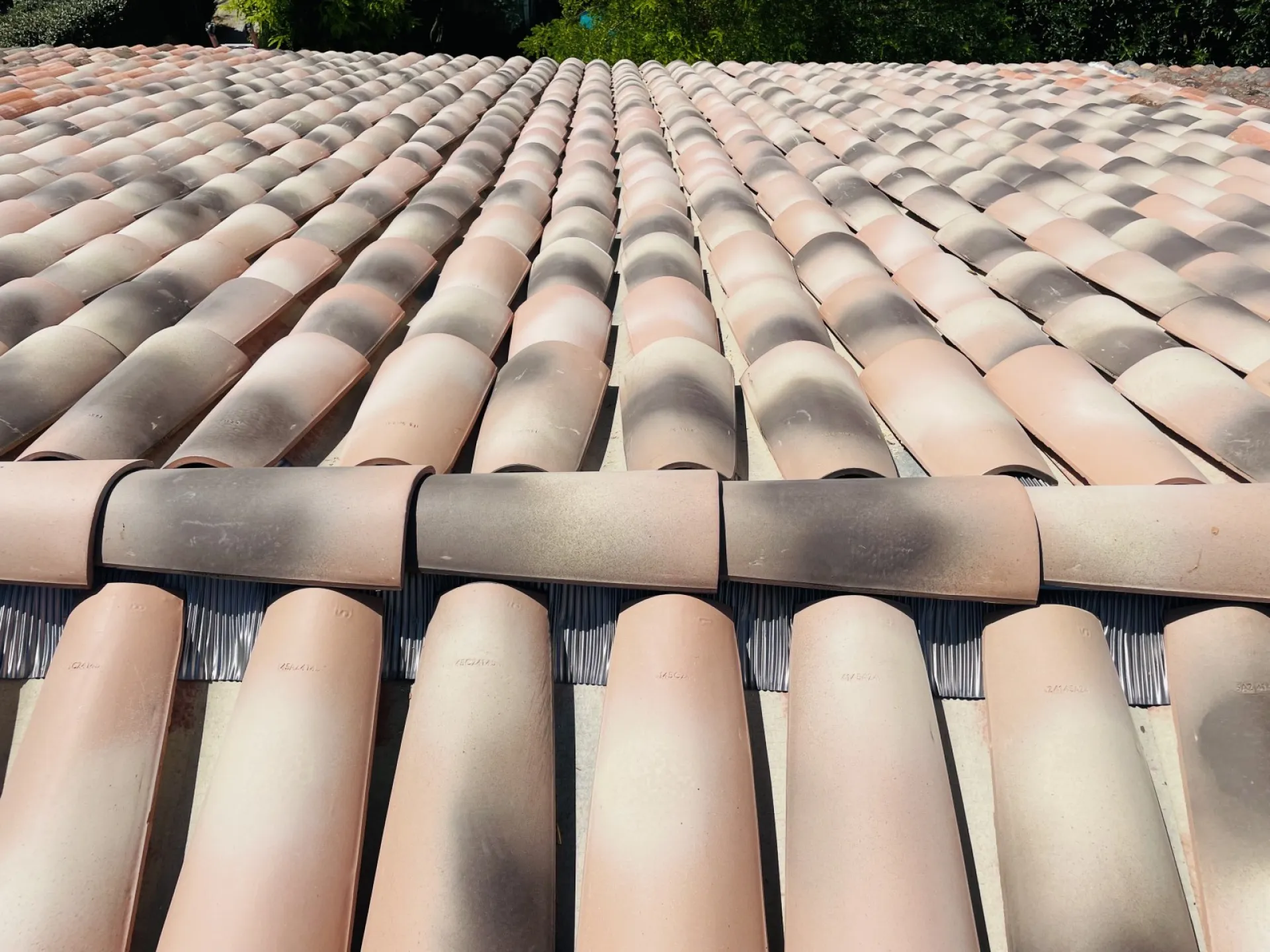 pose de tuile les Milles 13290