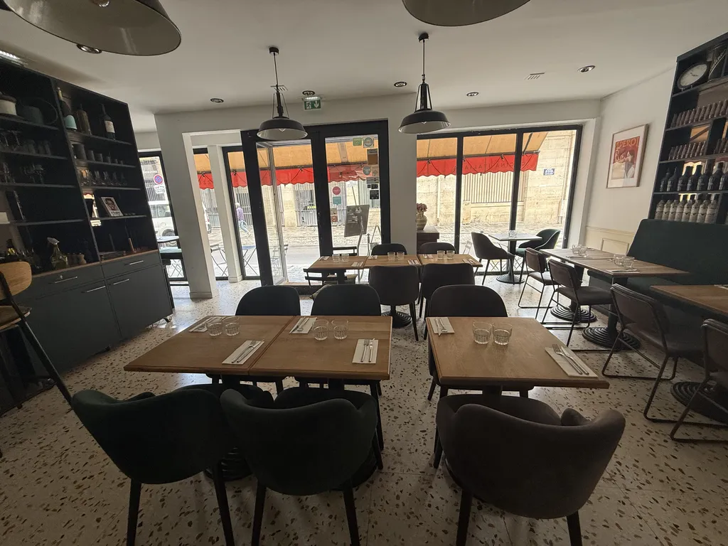 Cession de bail - Boutique 179 m², Aligre, Rue de Cotte 75012 PARIS