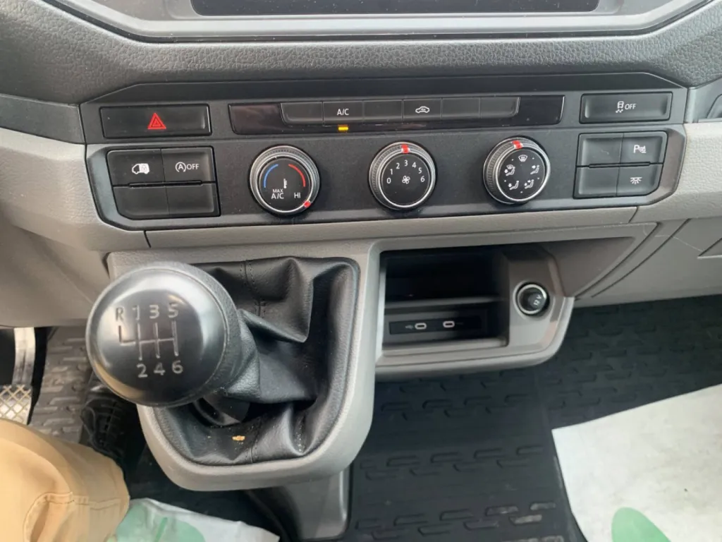 Volkswagen d'occasion Crafter boite manuelle proche de Yvetot