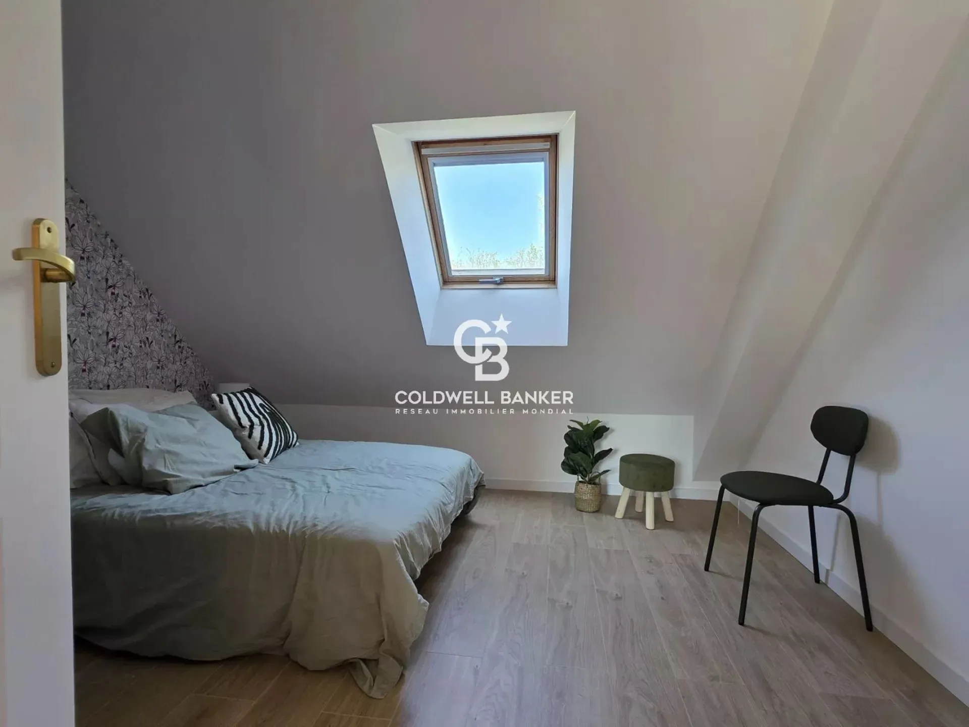 maison à vendre Le Mans avec 6 chambres et espace bureau ou bibliothèque