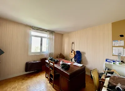 3 ème chambre ou bureau ou possibilité agrandissement du salon opportunité appartement à rénover par Helix Le Vesinet