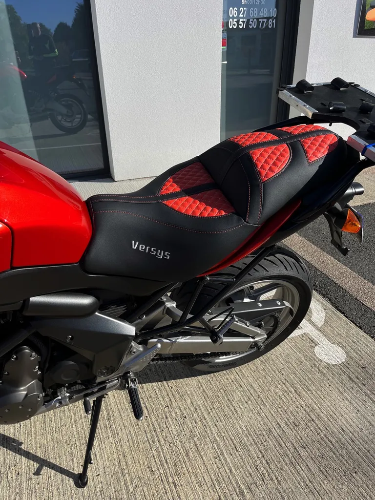 rénovation de selle de moto par un professionnel à libourne 