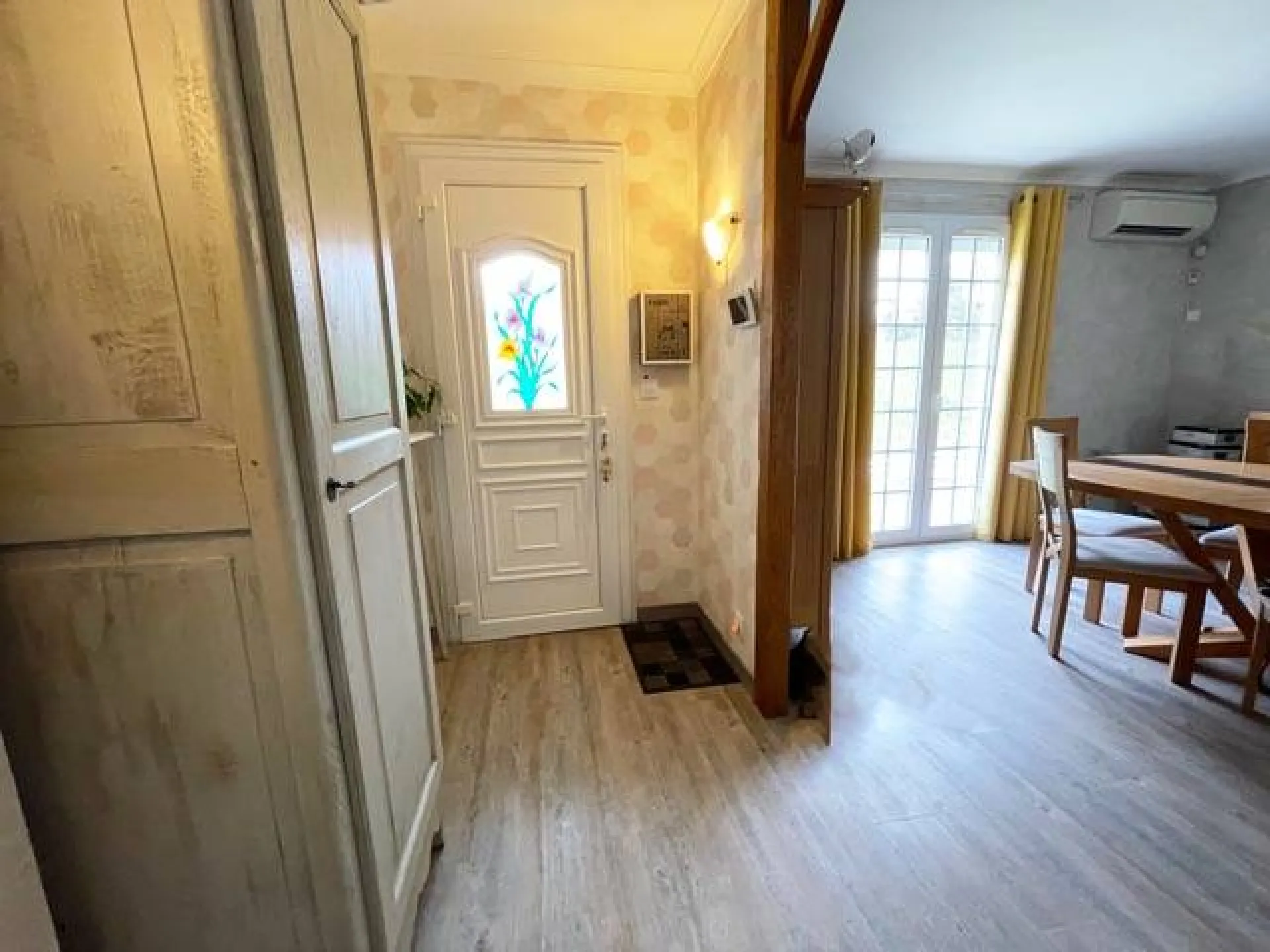 Possible de détacher une parcelle de 900m² constructible, CU en cours...