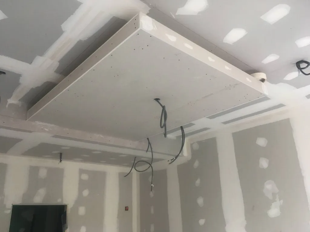 Rénovation complète d'une maison de ville à Salon de Provence - Faux plafond caisson en placôplatre