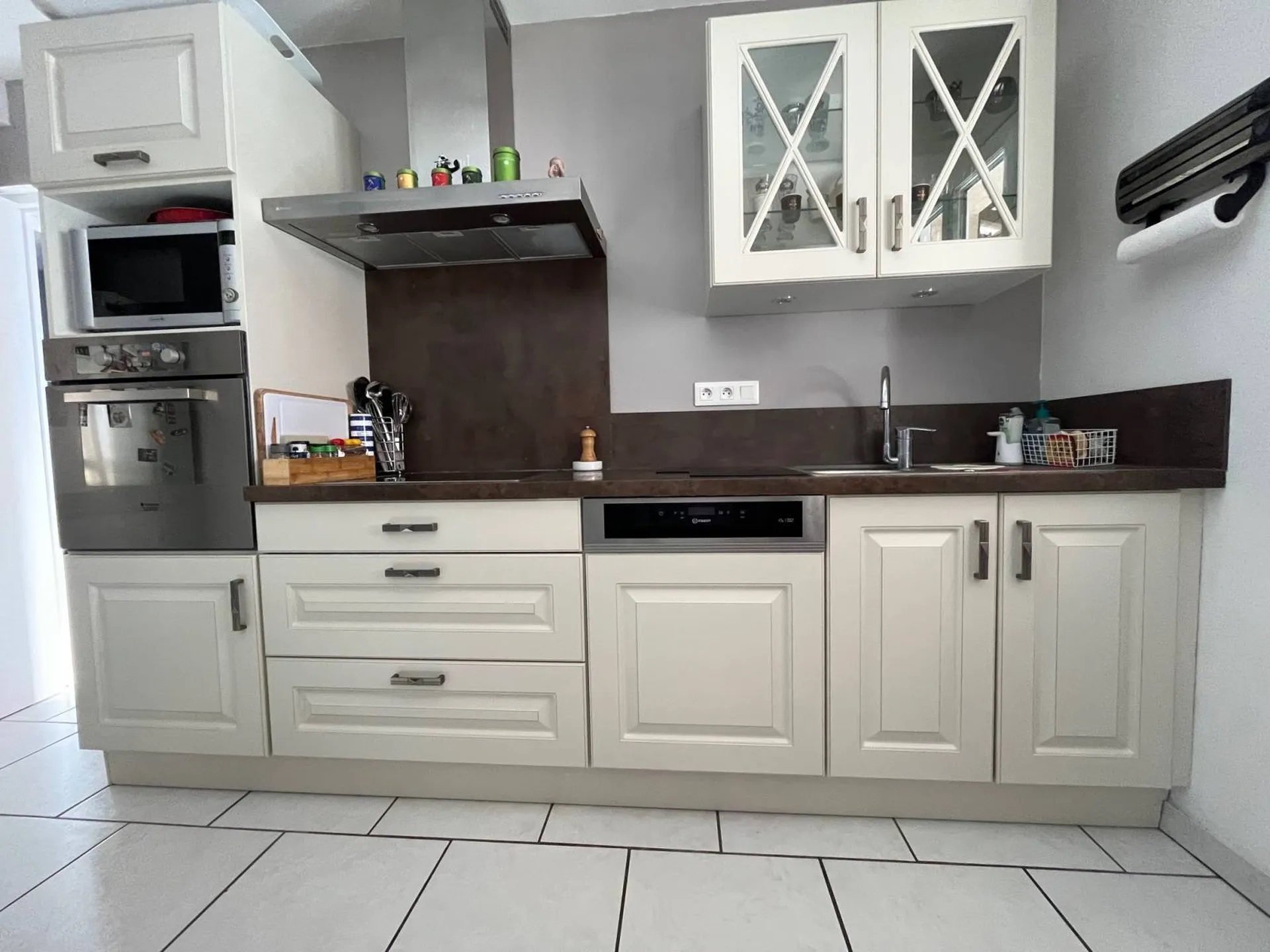 Maison à vendre Roquefort la Bedoule dans quartier calme, sans vis à vis sur 460m²  avec piscine et garage terrain plat