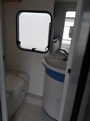 VENDU BURSTNER VENTANA 400 VENDUE