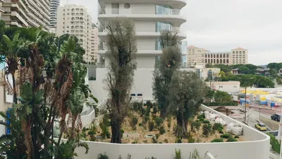 Toit du poste de police du larvotto à Monaco