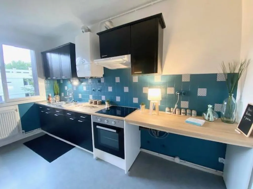 Appartement T4 avec Balcon à Bordeaux Caudéran