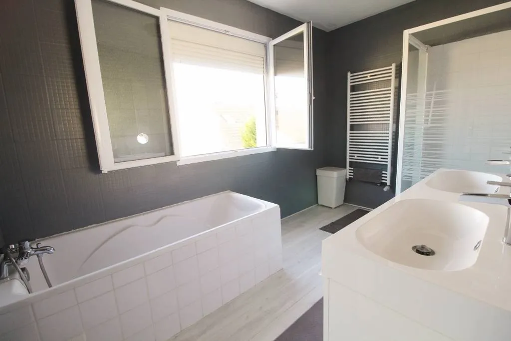 A vendre maison avec 8 chambres Herblay 95220