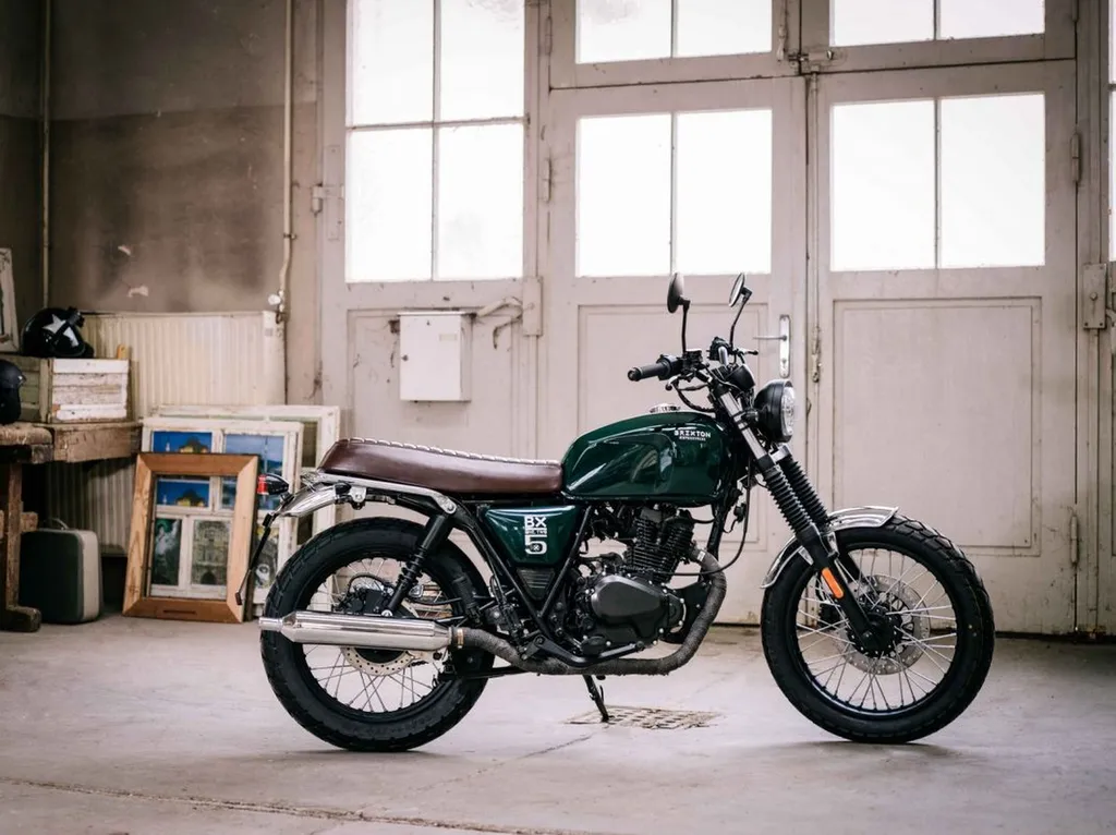 BRIXTON BX125 VAR