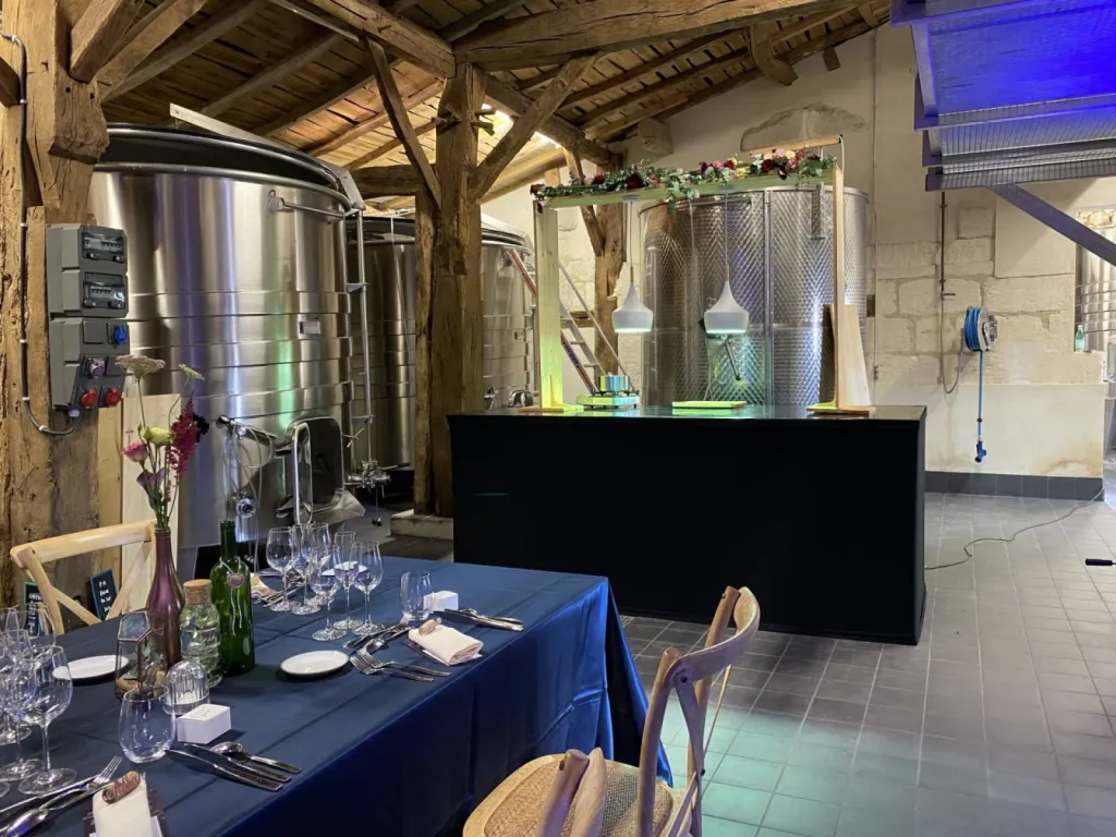 accompagnement d’une Wedding Planner professionnelle est essentiel pour analyser son contrat traiteur pour votre mariage haut-de-gamme entre Bordeaux et Cap Ferret