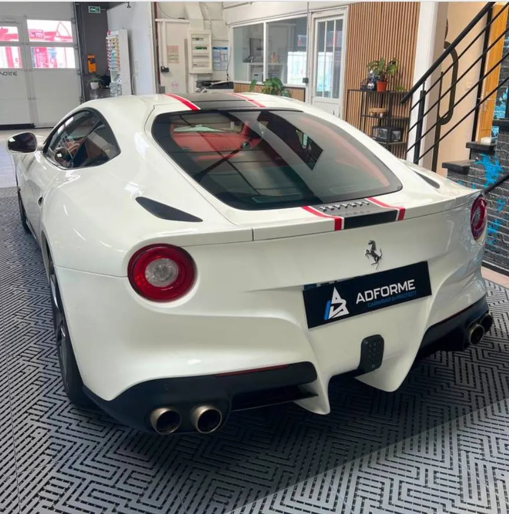 Personnalisation Ferrari 