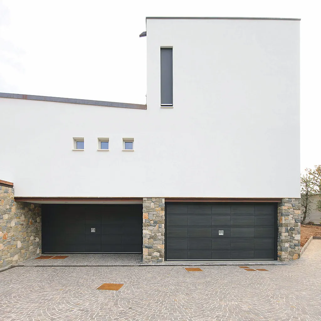 Porte de garage basculante design Silvelox modele Secur