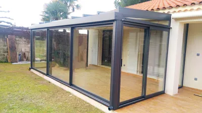 véranda en aluminium Technal à Auriol