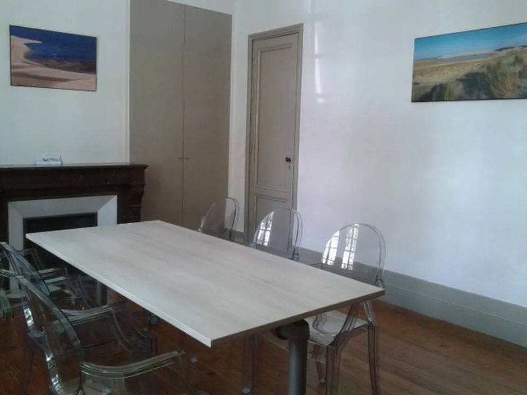 Location de bureaux équipés Arcachon en Gironde.