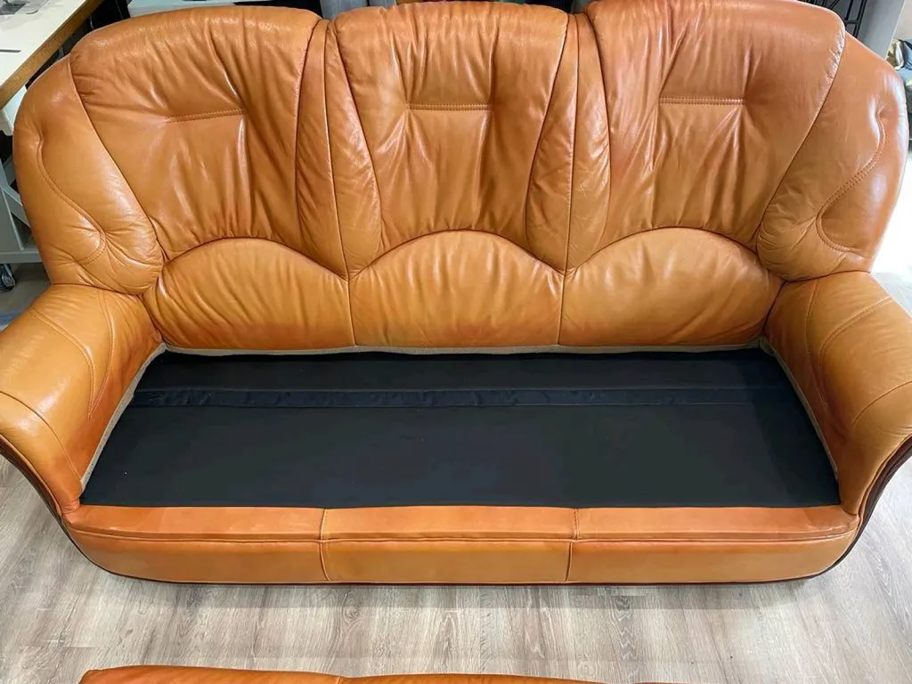 rénover l'assise d'un canapé en cuir proche de Libourne.