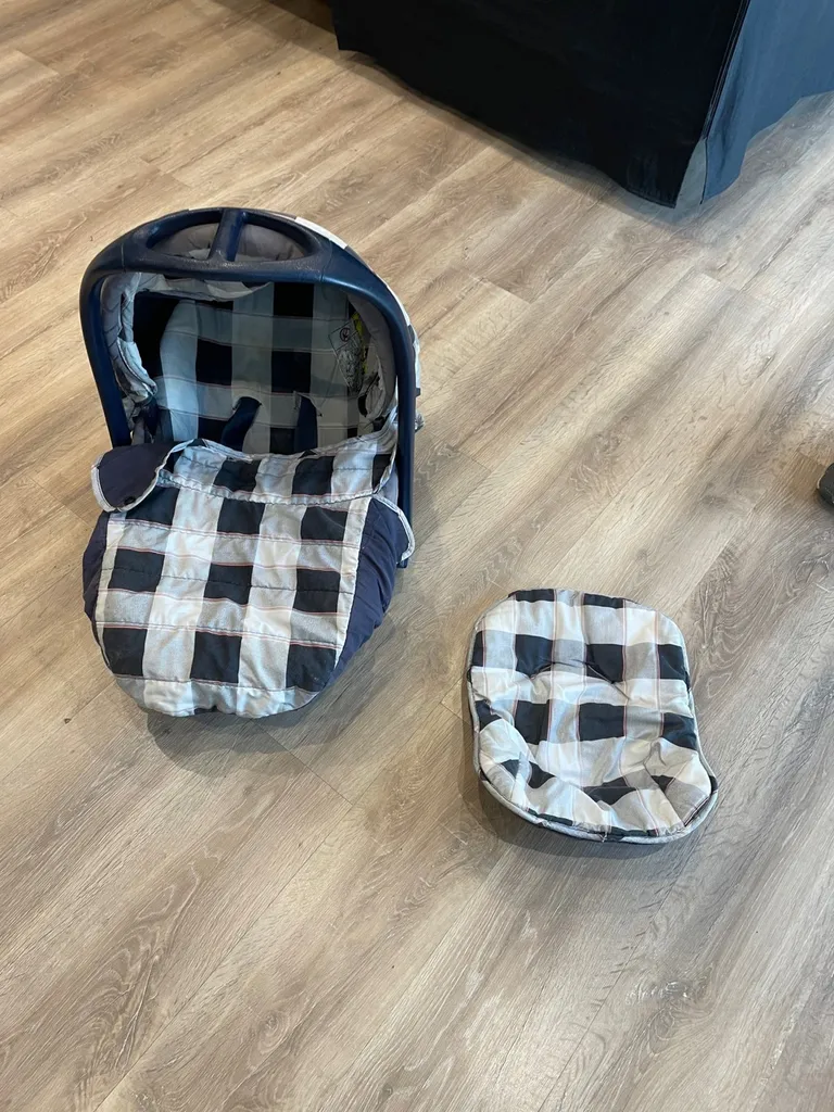 Rénovation d’une poussette proche de Bordeaux 