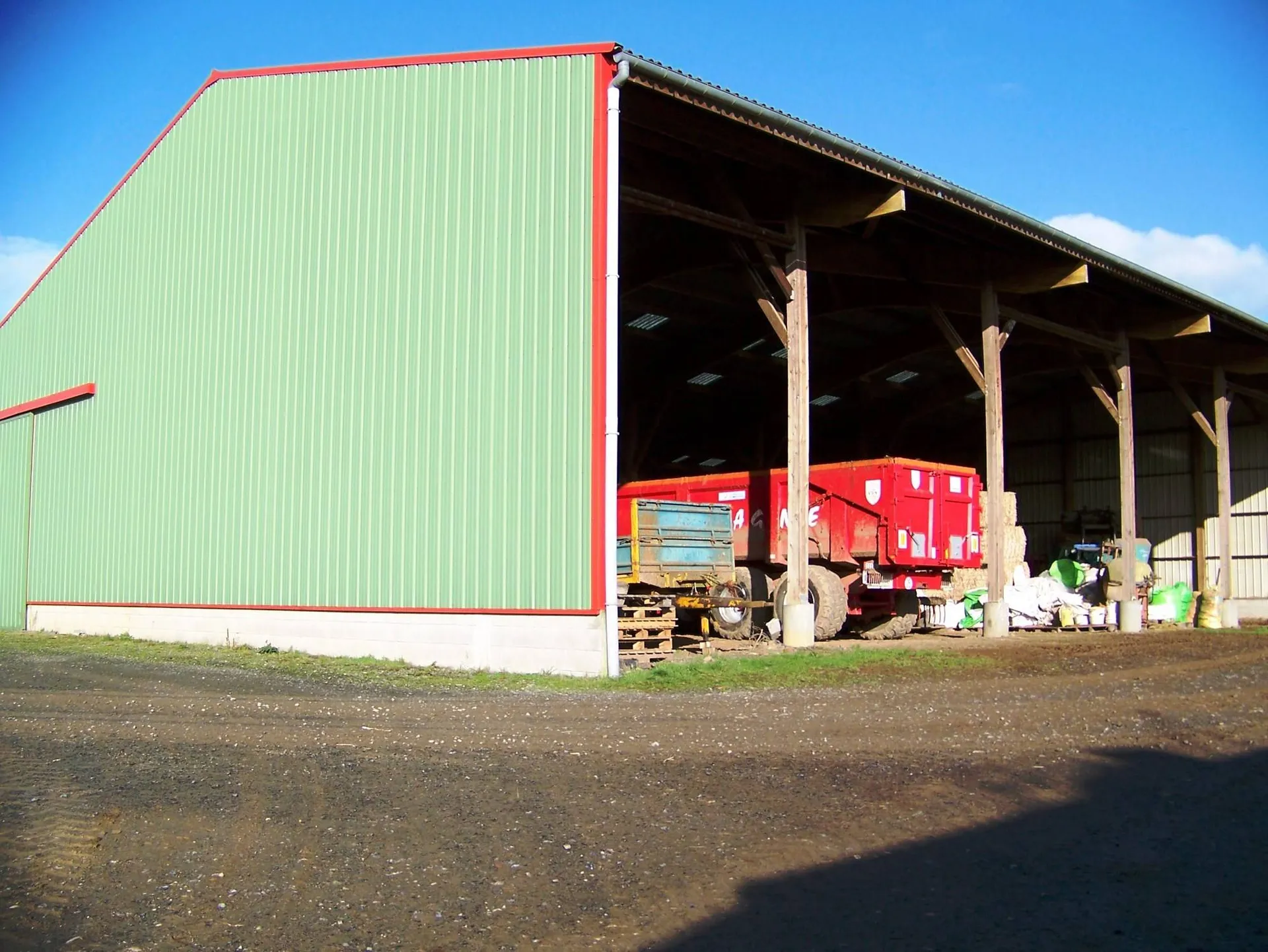 A acquérir, belle Exploitation Agricole et ses 132 hectares, dans la région de Flers 61100