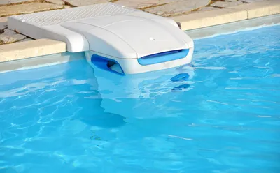 REMPLACEMENT DE SKIMMER piscine cote bleu, carry, sausset, ensues la redonne, chateaneuf les Martigues et Marignane ou Gignac