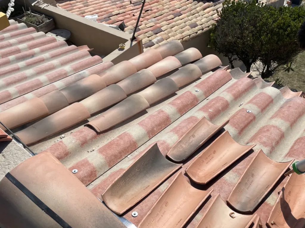 Changement d’une toiture de maison en P.S.T Canal sur Sausset les Pins près de Martigues