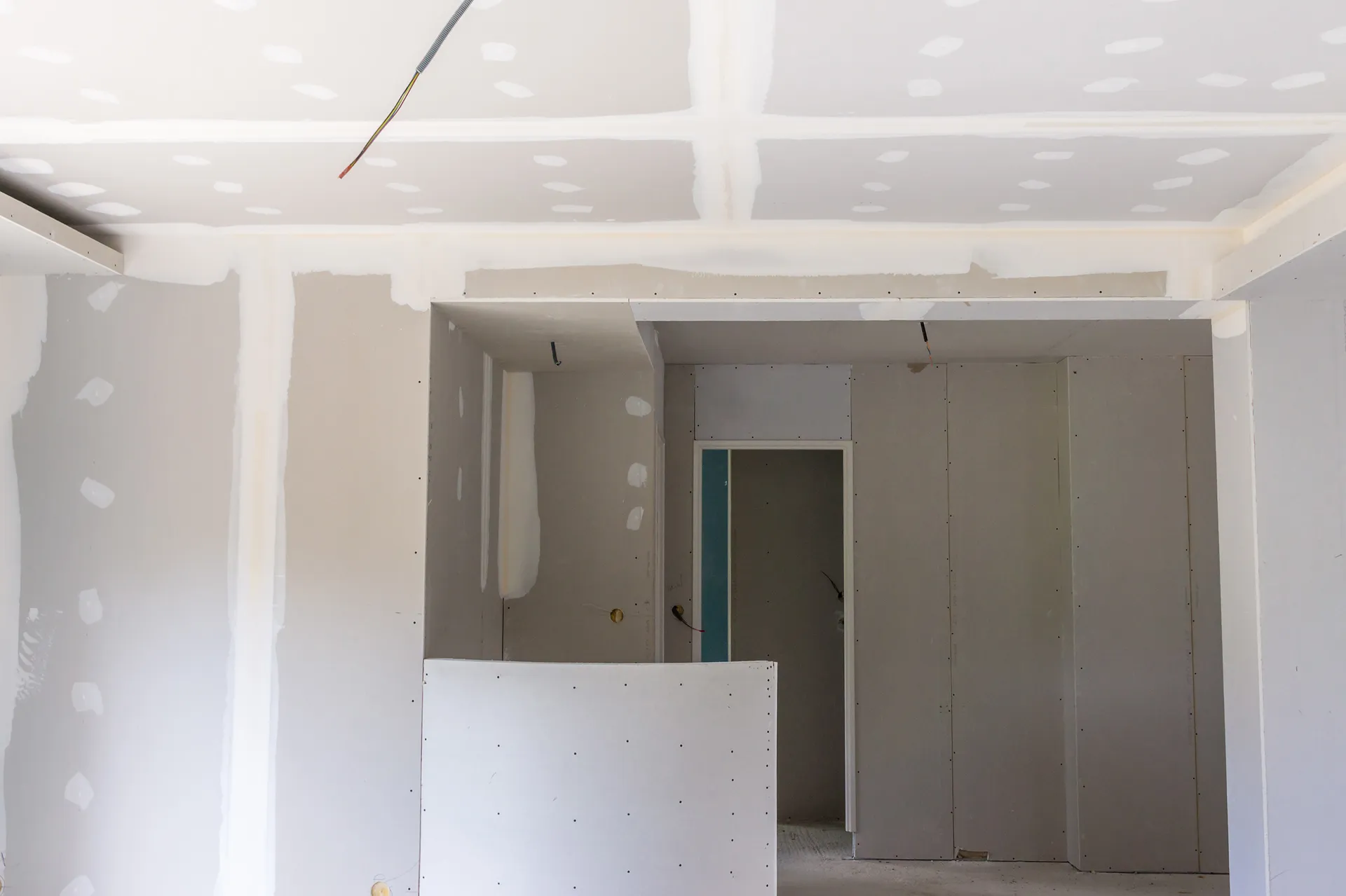 Électricien au Havre – EM2i Services, votre entreprise d’électricité générale