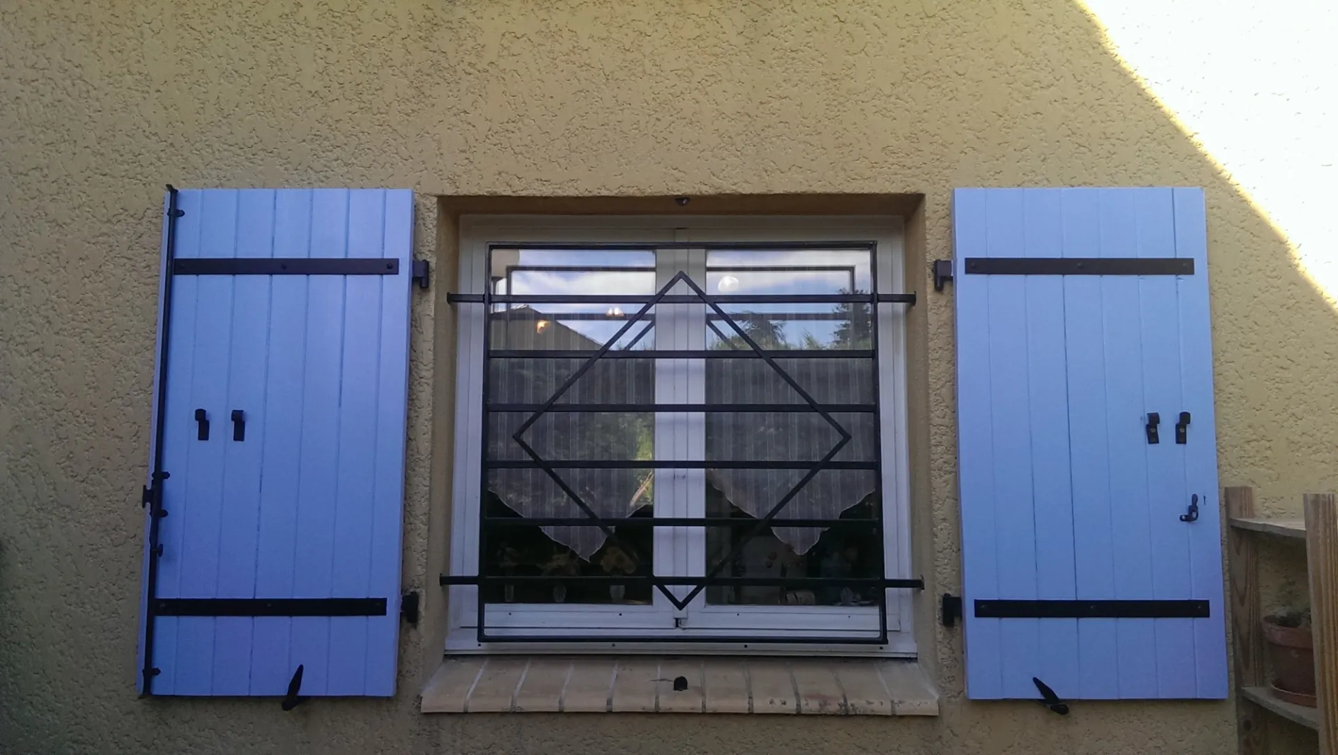 GRILLE DE DEFENSE CARRY LE ROUET