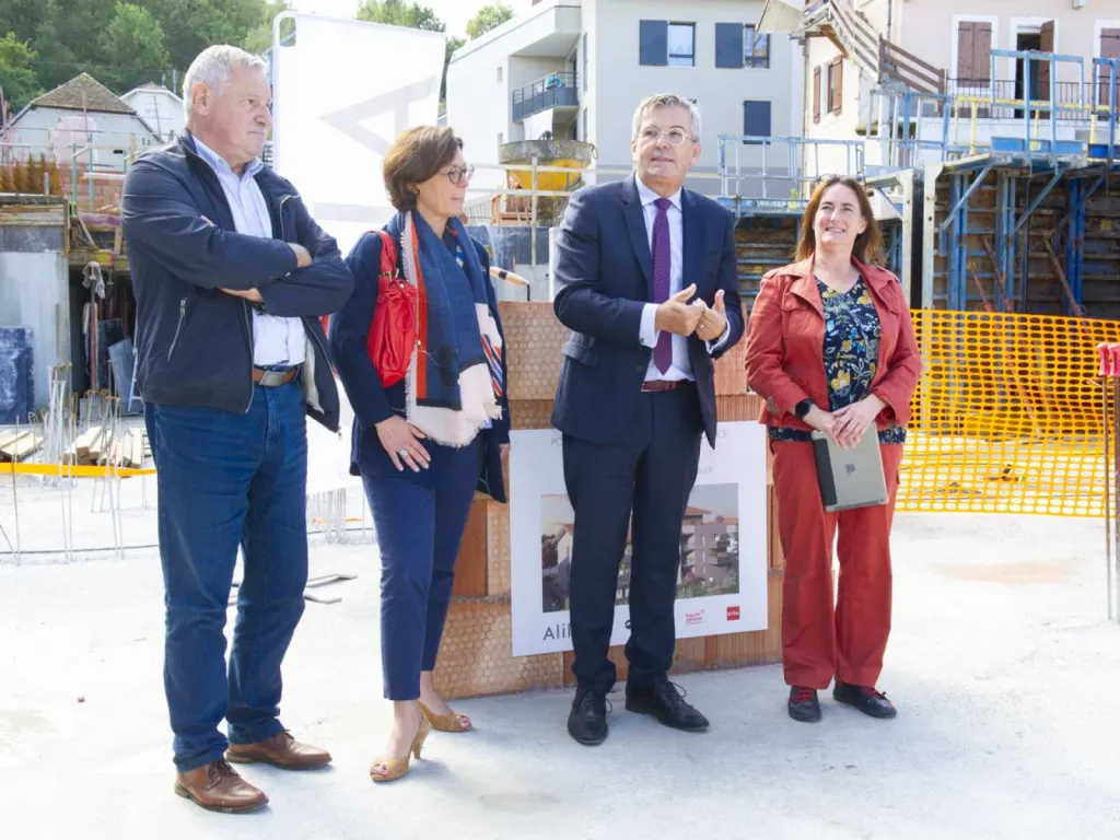 Photographe Pose de Première Pierre 