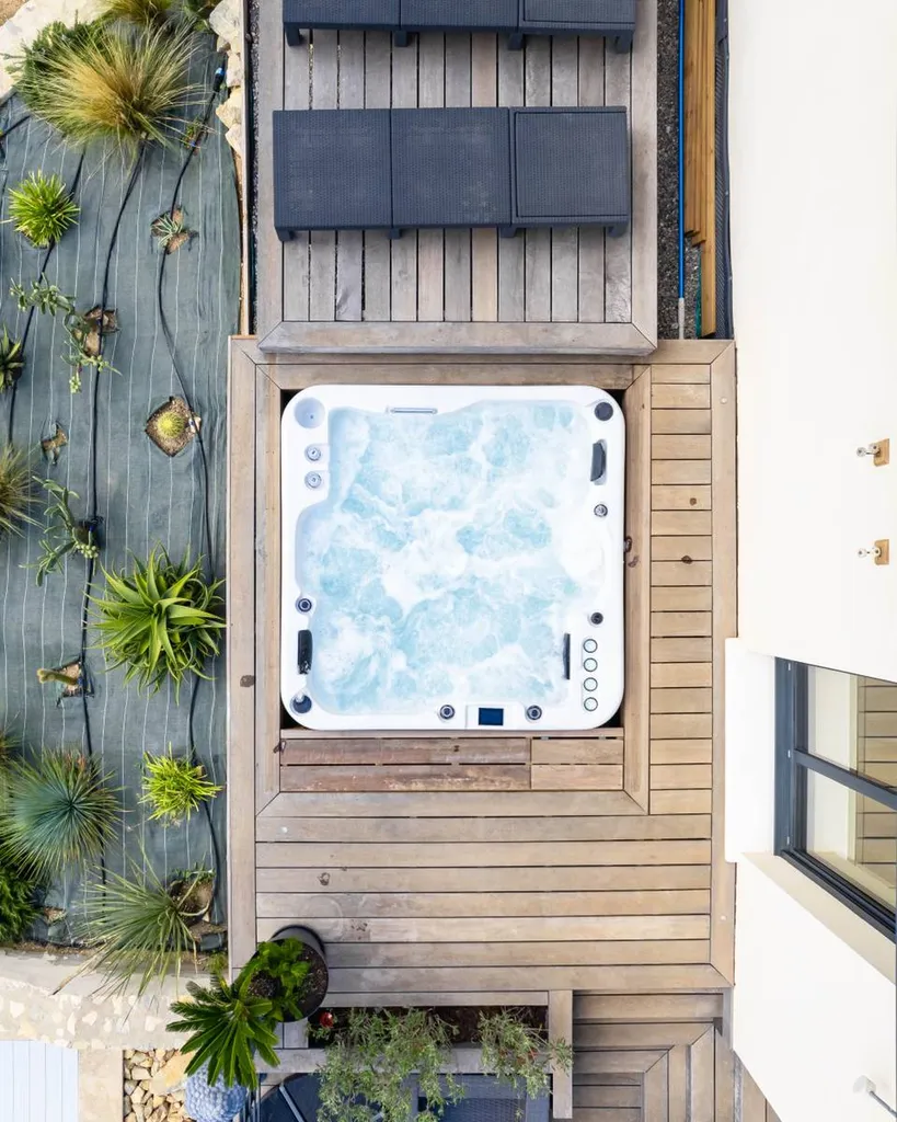 Vente de spas à Nîmes et alentours, Mcr Piscines et spas 