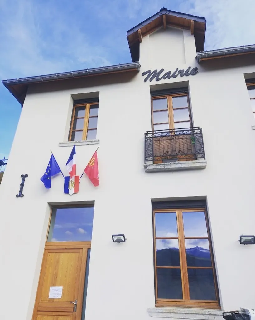 Enseigne métal découpe laser sur mesure pour une visibilité durable proche de chez vous à Cazères et les alentours