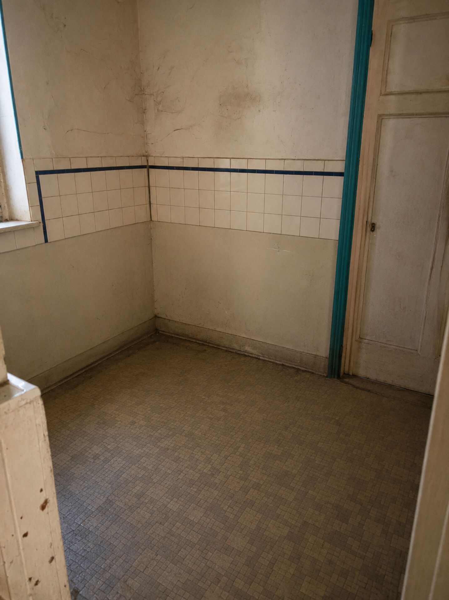 Débarras & Désinsectisation cuisine à Valence : Devis sur mesure nettoyage syndrome Diogène