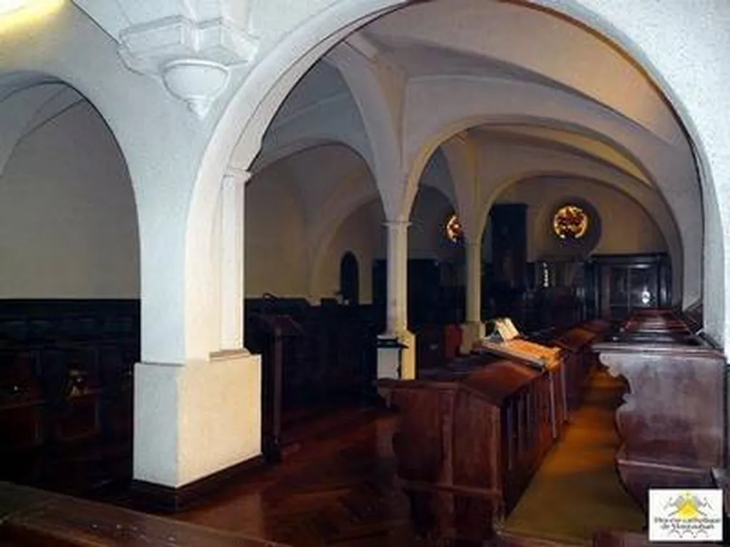 RESTAURATION DE L ABBAYE ST PIERRE EN BADIGEON DE CHAUX TERRE DU MONDE