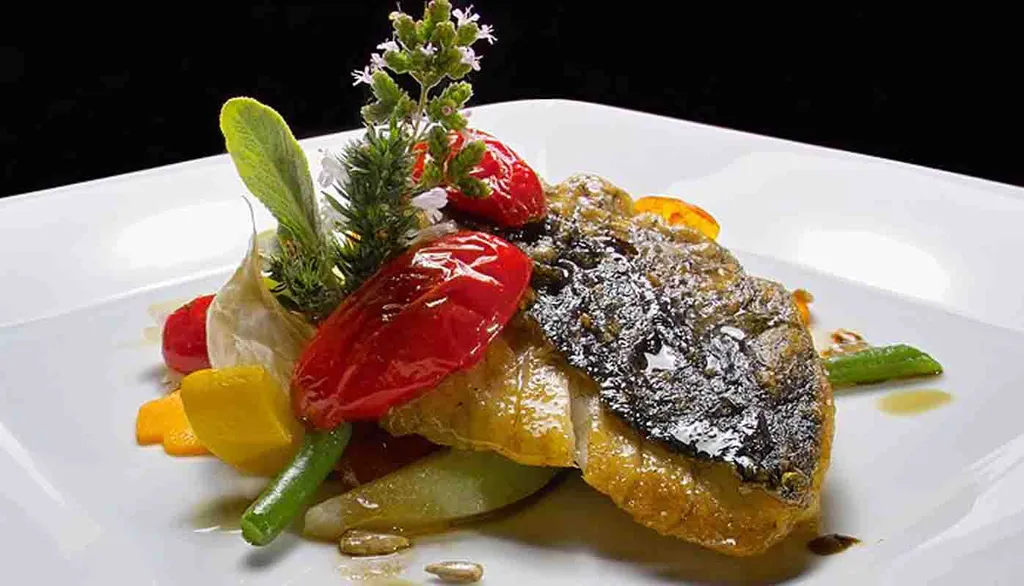 Organisation complète de mariage avec un traiteur événementiel premium sur la Côte d’Azur