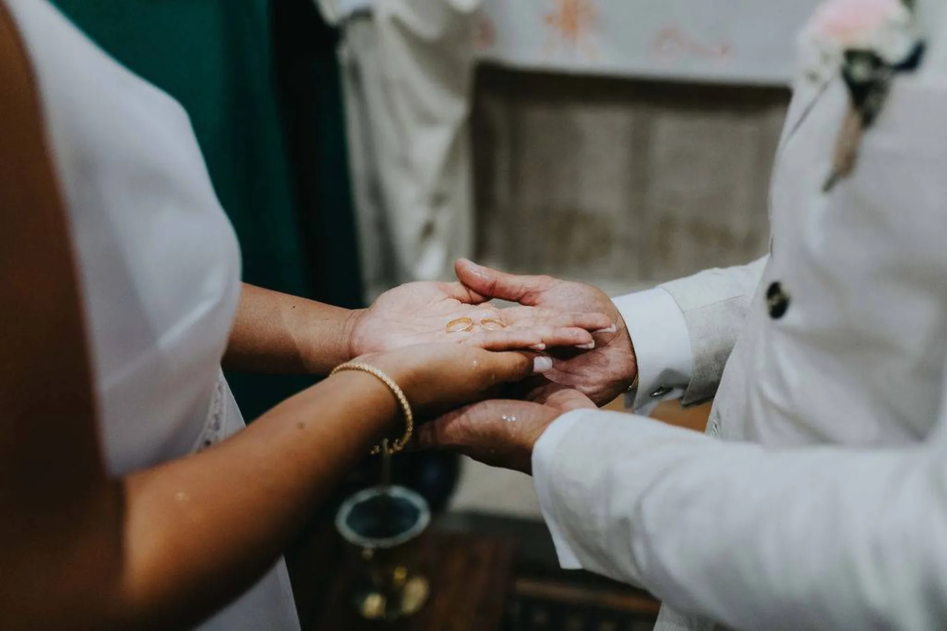 Les grandes traditions de mariage : un héritage d'amour expliqué par vos wedding planner à Bordeaux en Aquitain - Les Mariages de Mademoiselle L - Crédit photo Tsitou Raza