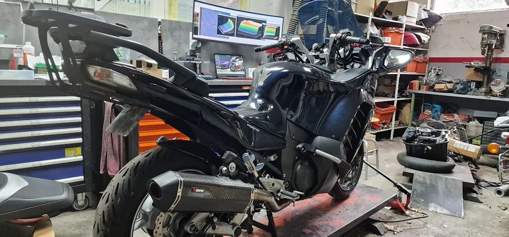 Reprogrammation moteur Kawasaki 1400 GTR avec gain de 20ch et optimisation du couple à Melun pour devis
