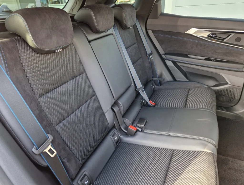 Nouveau Renault Austral Hybride E-TECH 200 Techno ESPRIT ALPINE 4CONTROL occassion près de Toulouse en Occitanie