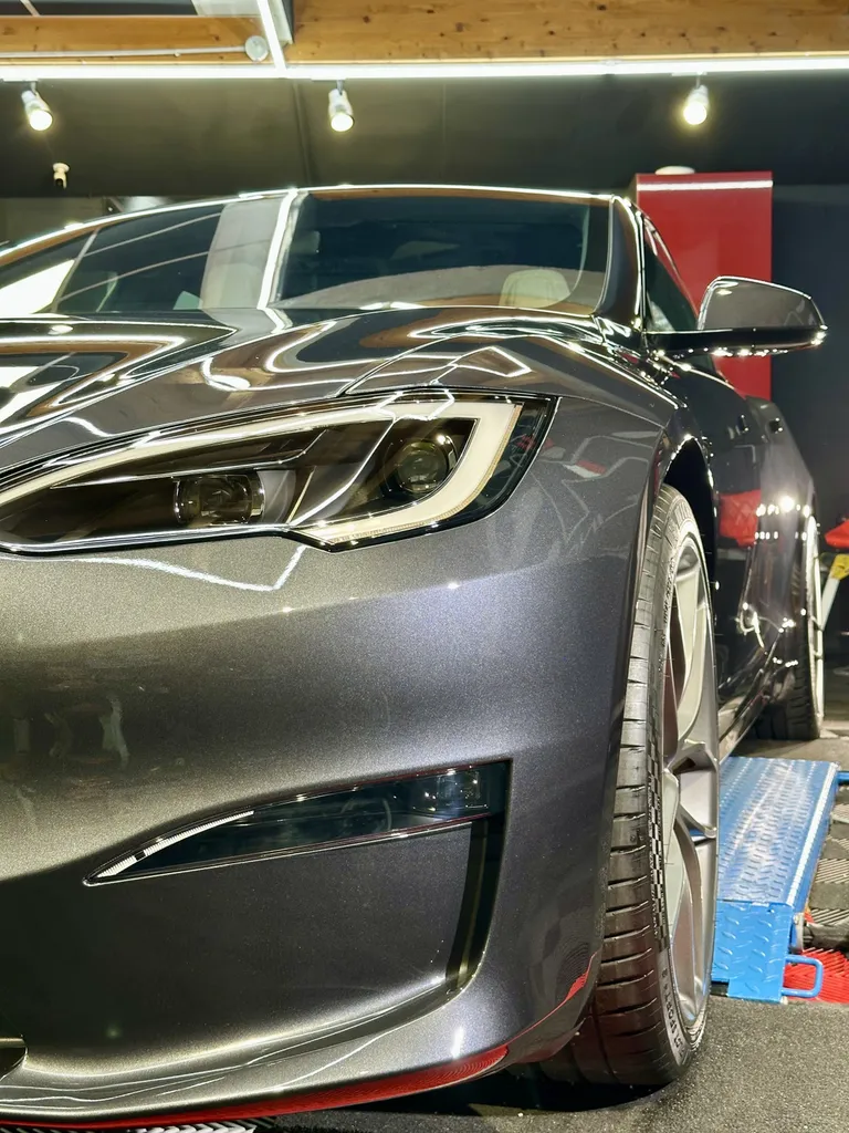 spécialiste du traitement ceramqiue Tesla sur lyon