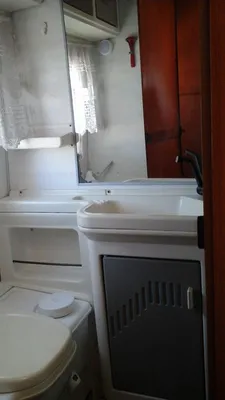 camping car burstner a salon de provence 13300