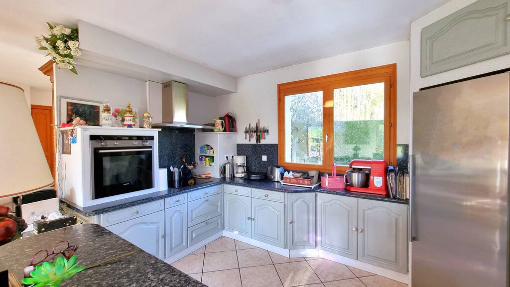 A vendre maison moderne d'environ 160 m² habitables, 3 chambres, vivable de plain-pied à proximité de Eu 76260, Le Tréport 76470 et Mers-les-Bains 80350