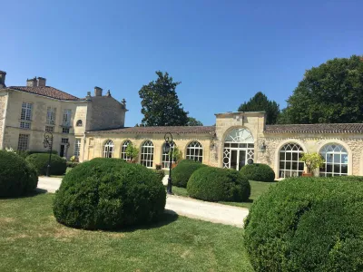 Getting married in a Luxury Château in Bordeaux with Best French Team of Wedding Planner for amazing wedding