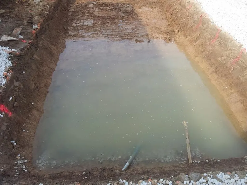 Préparation de terrain pour une piscine Canelle 1000 à Meyreuil