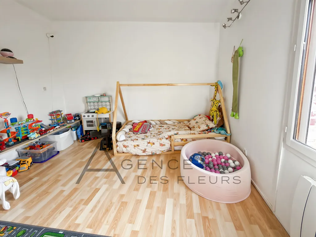 À vendre, maison de brique de 120m² sur un terrain de 600m² situé à Saint-Aubin-les-Elbeuf 76410