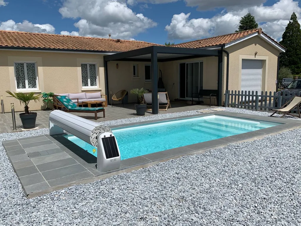 Dallage Indian Blue à Ambarès et Lagrave – Disponibilité & conseils chez 100% Pierres