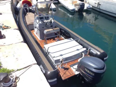 Location semi rigide Marseille